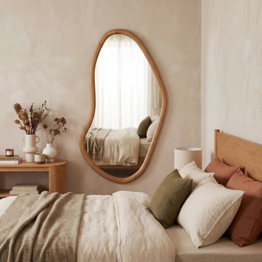 Зеркало (50х86 см) криволинейной формы ИНДО в раме 